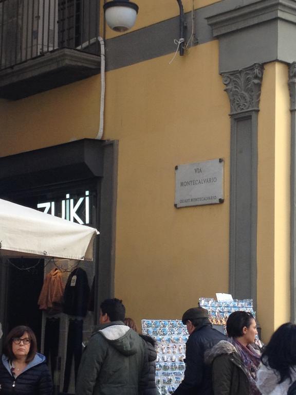 Toledo Suite เนเปิลส์ ภายนอก รูปภาพ
