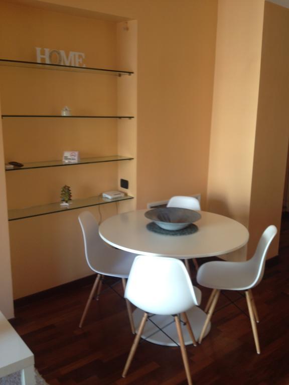 Toledo Suite เนเปิลส์ ภายนอก รูปภาพ