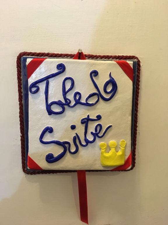 Toledo Suite เนเปิลส์ ภายนอก รูปภาพ